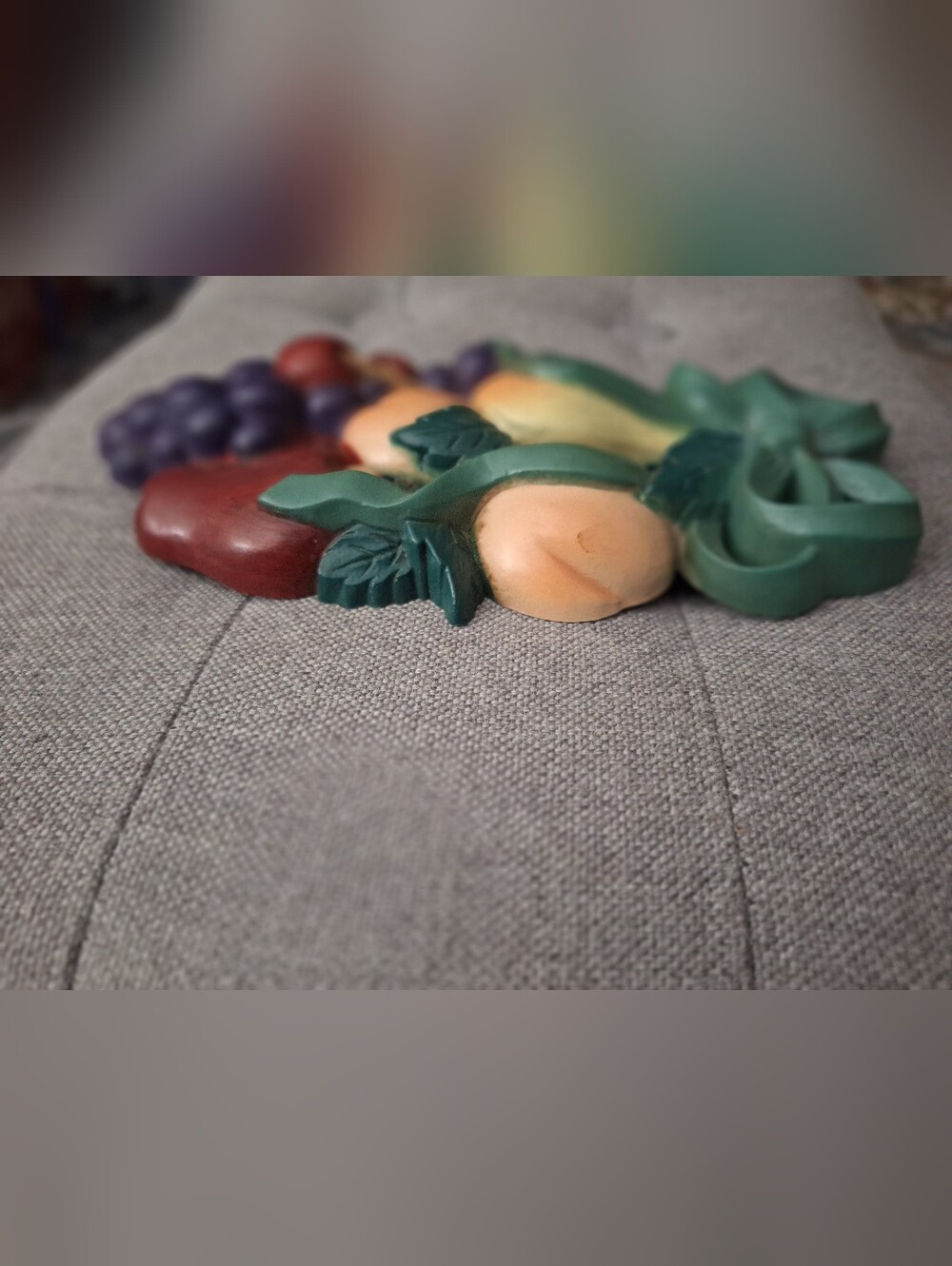 Decorative Fruit Wall Plaques - Green Ribbon, Purple Grapes - Picture 4 of 6